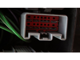 Блок предохранителей 30728132, 30728132 Volvo V70