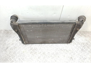 Интеркулер 1K0145803T Audi A3 S3 8P 2.0