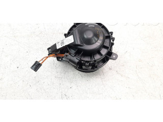 Вентилятор печки 2Q1820021A Skoda Scala