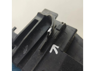 Блок предохранителей A0009827723, A0009828323   Mercedes-Benz A W176    