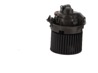 Вентилятор печки    272107379R   Dacia Sandero