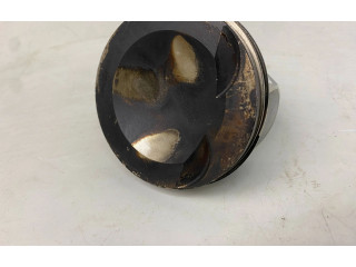  Поршень DNUE 06KBG, 82.435  Audi A3 S3 8V  