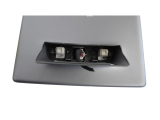 Дисплей Tesla Model Y