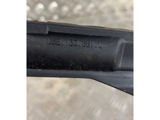 Vstřikovací lišta 06E133682C   Audi A8 S8 D4 4H    CREC 