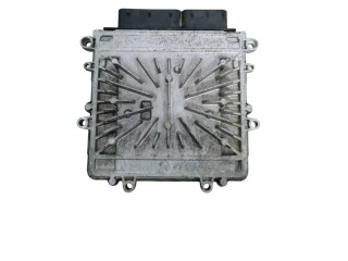 Блок управления двигателя     30785100, 1039S18372    Volvo XC70 