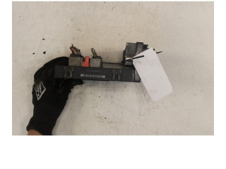 Блок предохранителей 8P0907279N   Audi TT TTS Mk2    