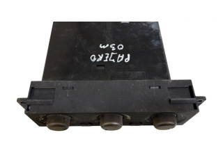 Блок управления климат-контролем MR958005, 1465700022 Mitsubishi Pajero