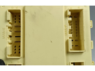 Блок предохранителей 8219038120   SsangYong Musso    