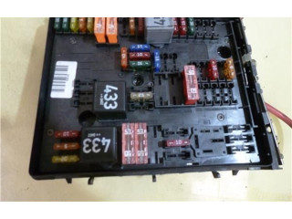 Блок предохранителей 1K0937124H Audi A3 S3 8P