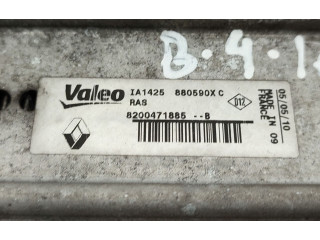 Интеркулер  880590XC   Renault Clio III 