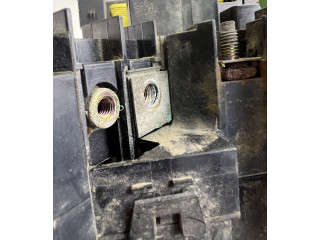 Pojistková skříňka MR337785, G8C255M Mitsubishi Pajero 2003