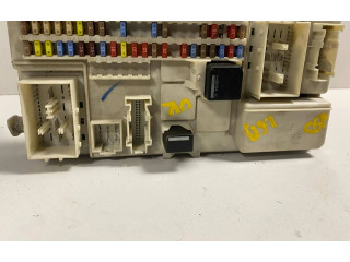 Блок предохранителей 31254903, 519096804   Volvo V50    