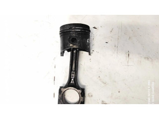 Поршень с шатуном Mitsubishi Space Wagon для дизельного двигателя 2.0