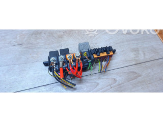 Блок предохранителей  8l0941822a   Audi A3 S3 8L    