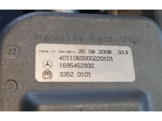 Руль Mercedes-Benz A W169  2004 - 2012 года A1694604016      
