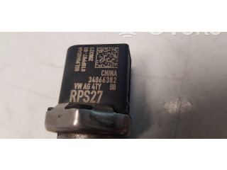 Топливная рампа 05L089, 04L130764E   Volkswagen Golf VIII  