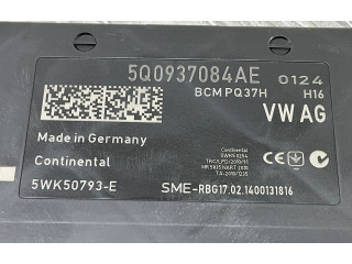 Блок комфорта 5Q0937084AE Skoda Octavia Mk3 (5E)