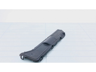 Другая деталь отсека двигателя