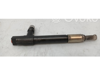 Форсунка 696011T    Mazda 323 F   