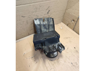 Блок АБС 8671224, 5WK84002   Volvo  V70  2000 - 2004 года