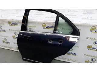 Задняя дверь