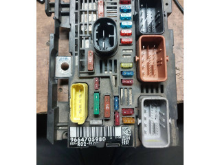 Блок предохранителей 9664705980   Citroen C5    