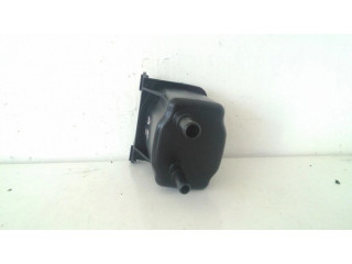 Бачек жидкости усилителя руля