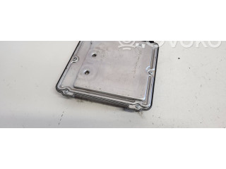 Řídící jednotka 03G906016LF, 03G906016DR   Volkswagen Caddy 2008