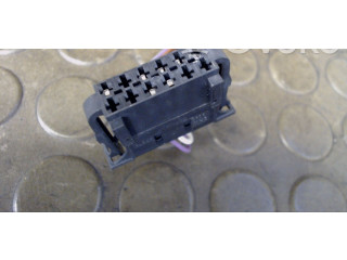 Zpětné zrcátko Volkswagen PASSAT B5.5 2005 8575083B1AL01C