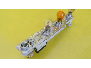 Держатель крышки лампы заднего фонаря