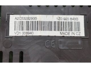 Панель приборов 1Z0920843B, A2C53282935 Skoda Octavia Mk2 (1Z)