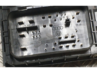 Блок предохранителей 1K0937125, 017183071   Volkswagen Jetta V    