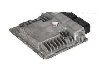 Блок управления двигателя 03F906070GN Audi A1