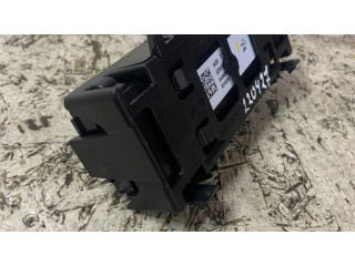 Блок управления климат-контролем 84295139 Opel Astra K