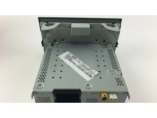 Радио/ проигрыватель CD/DVD / навигация