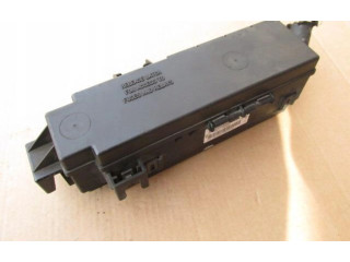 Блок предохранителей Jeep Cherokee III KJ