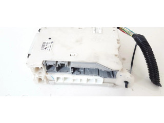 Блок комфорта 8273053050 Lexus IS 220D-250-350