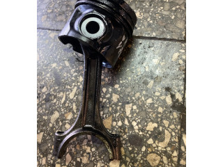  Поршень с шатуном  81L79  Volvo V70  