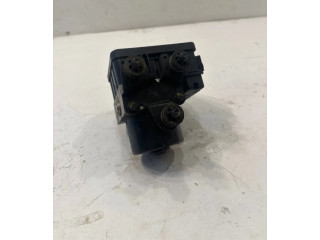 Блок АБС 1K0907379K, 00005305D2 Skoda Octavia Mk2 (1Z) 2004 - 2013 года