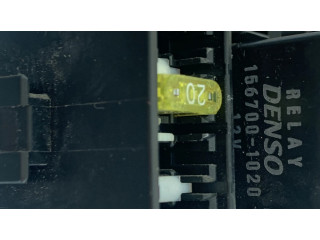 Блок предохранителей 1567001020 Subaru Outback