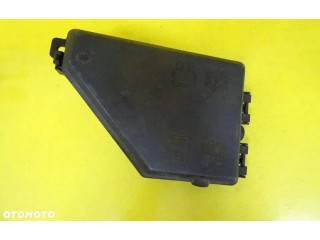 Блок предохранителей Rover 25