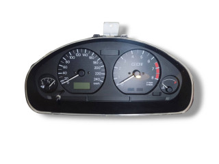 Панель приборов Op0179001, MR506491 Mitsubishi Carisma