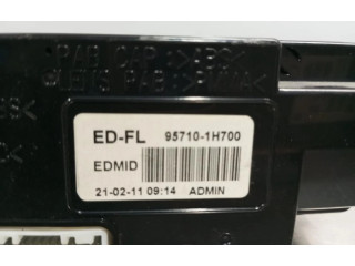 Дисплей    957101H700   KIA Ceed