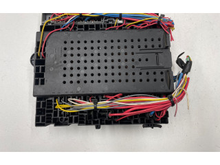 Блок предохранителей  8651548, 8651547   Volvo V70    