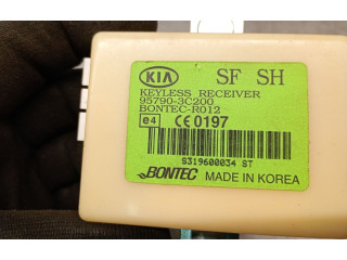 Блок управления 957903C200   KIA Magentis