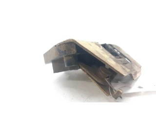 Замок задней крышки (наружный)