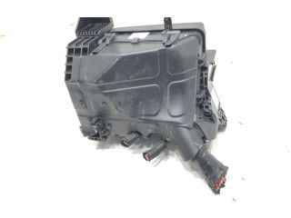 Блок предохранителей 91750-H8130 KIA Rio