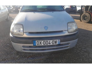 Блок предохранителей Renault Clio II