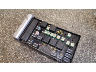 Pojistková skříňka 04869001AJ Chrysler Voyager 2002