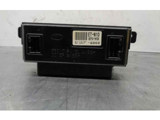 Дисплей    957101H100   KIA Ceed